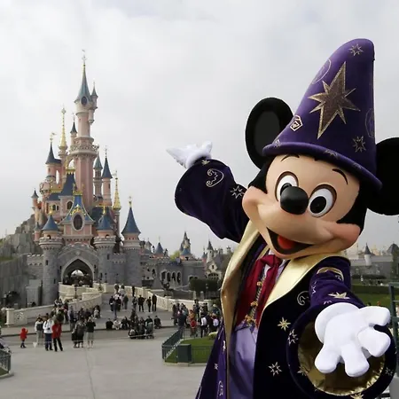 펜션 Le Charmant Proche Disneyland Paris *